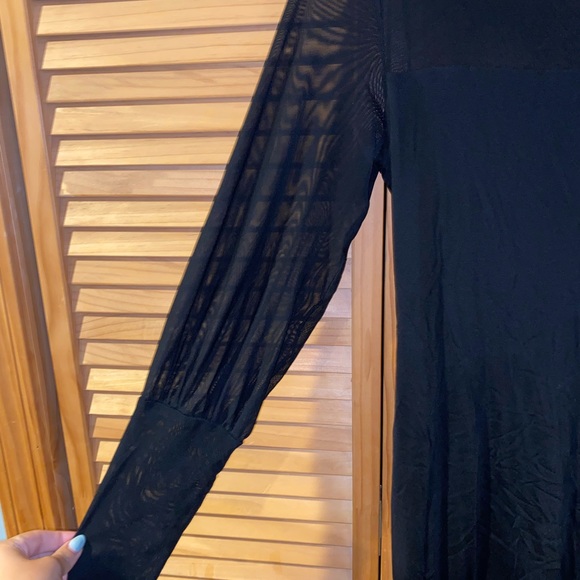 Black Dress - Picture 6 of 6